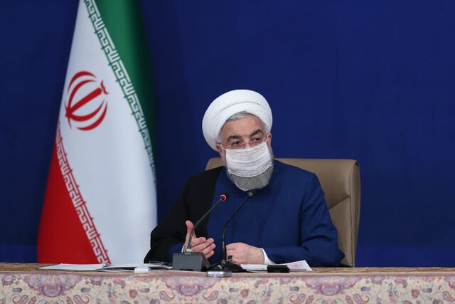 روحانی : همه باید کمک کنیم تا مشکلات مردم کم شود
