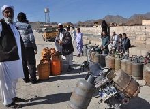 بازار داغ دلالان در صف های گاز مایع در سیستان و بلوچستان