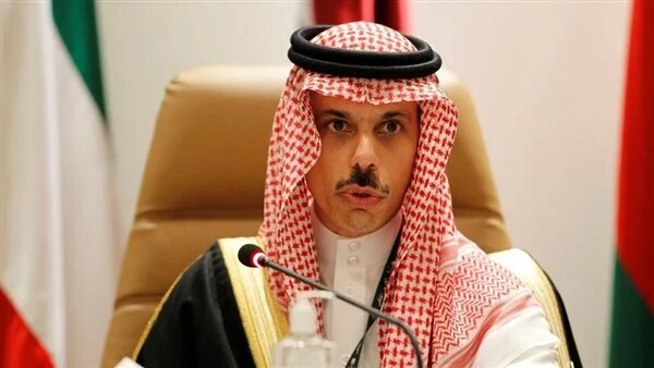 وزیر خارجه عربستان: همچنان برای حل سیاسی بحران اوکراین تلاش می‌کنیم