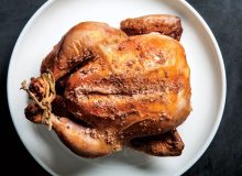 اگر برای سلامتی خود اهمیت قائلید این دو قسمت مرغ را نخورید!