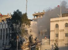عطوان: حمله به کنسولگری ایران در دمشق جرقه‌ای برای جنگ بزرگ منطقه‌ای است