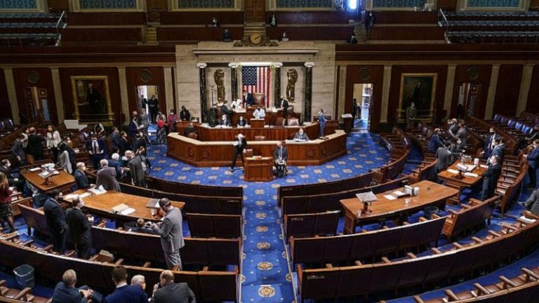 مجلس نمایندگان آمریکا کمک ۹۵ میلیارد دلاری به اوکراین، اسرائیل و تایوان را تصویب کرد