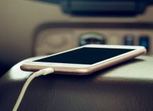 موبایل خود را در ماشین شارژ نکنید