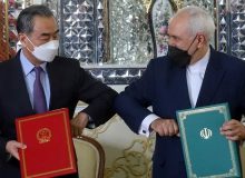 توضیحات ظریف درباره سند همکاری ۲۵ ساله ایران و چین