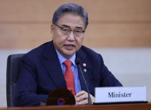 وزیر خارجه کره جنوبی: حل شدن مسئله برجام، مشکل پول‌های بلوکه شده ایران را نیز حل می‌کند