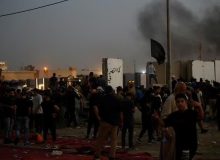 شب خونین بغداد با ۲۰ کشته و ۳۵۰ زخمی/مقتدی صدر اعتصاب غذا کرد/مذاکرات برای آرام کردن اوضاع