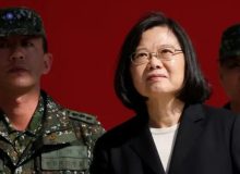 شاخ‌وشانه کشیدن رئیس تایوان برای چین