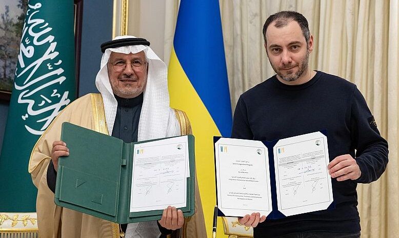 عربستان قرارداد ۴۰۰ میلیون دلاری با اوکراین امضا کرد