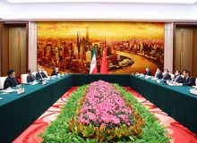 ایران و چین دوستان دوران سخت هستند/ قدردانی از حمایت‌های کنگره ملی خلق چین