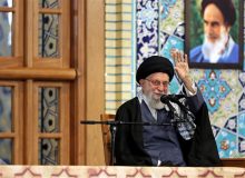 “بنیه درونی قوی و مستحکم” یکی از مهم‌ترین نقاط قوت ملت ایران است/ “مسئله اقتصاد کشور” مهم‌ترین نقطه ضعف کشور