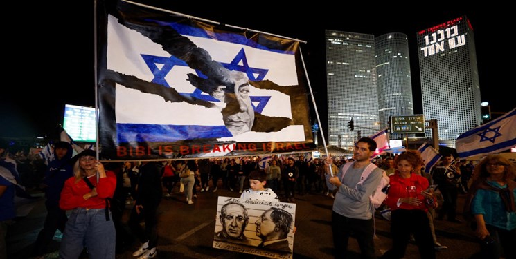 بی اعتمادی صهیونیست‌ها به وعده‌های نتانیاهو؛ تظاهرات ادامه دارد