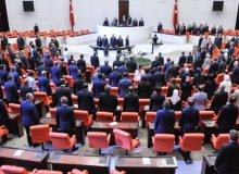 انتخابات ترکیه| حزب عدالت و توسعه پیشتاز انتخابات پارلمانی