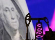 رشد هفتگی نفت با وجود صعود دلار
